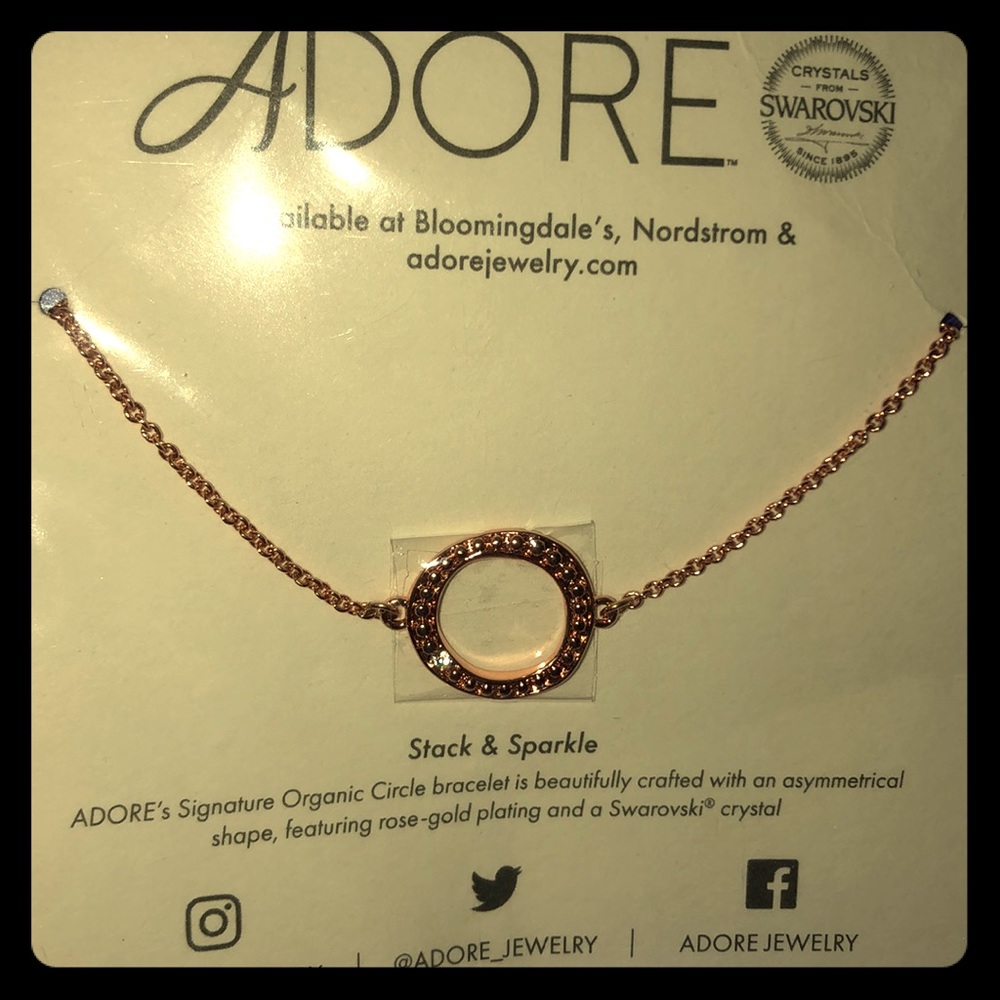 Rose gold bracelet with Swarovski crystal